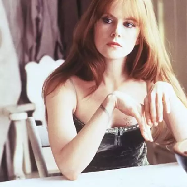 Nicole Kidman, en `Practical Magic´, es Gillian Owens. Por culpa de una maldición, todo hombre que se enamore de ella, morirá.