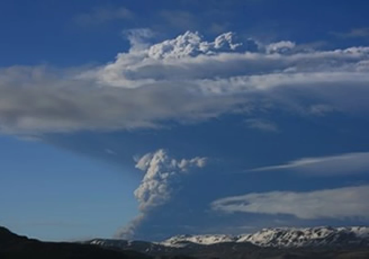 La erupción actual es la más fuerte del volcán Grimsvotn desde 1973. (Foto: AP)