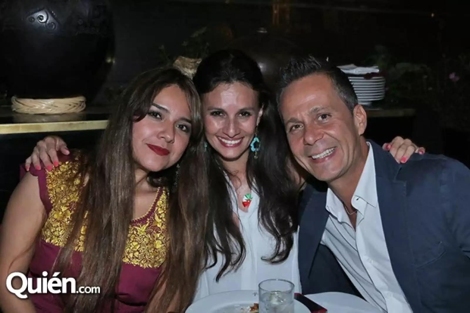 Claudia Pérez,Evelyn Salinas y Cevero Olivieri