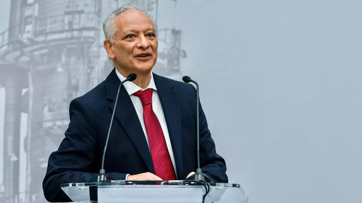 Pemex redimirá notas 2026 y anticipa pagos de deuda
