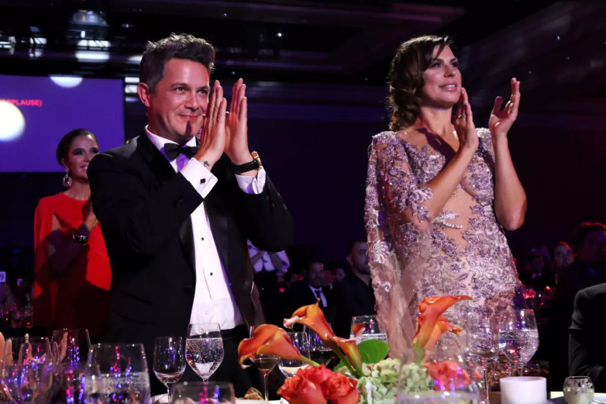 2017 Person of the Year Gala Honoring Alejandro Sanz - Backstage & Audience