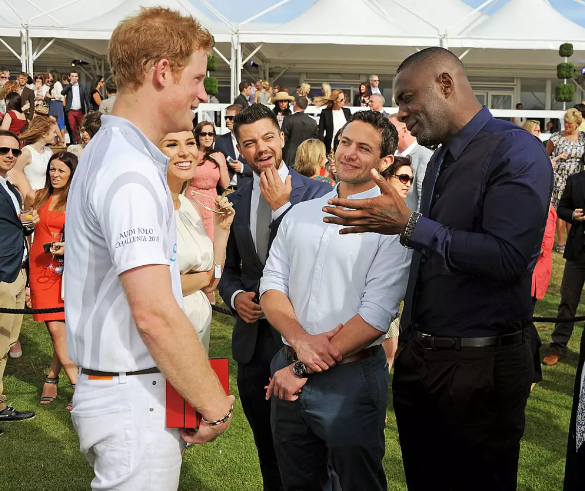Príncipe Harry e Idris Elba