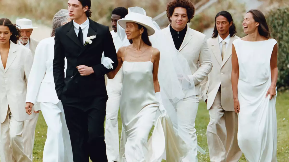 Jacquemus presenta una colección para novias y novios de todas las edades
