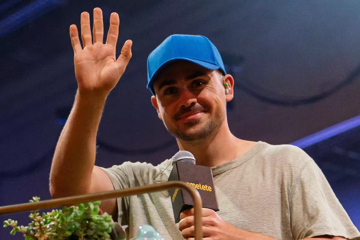 ccxp-mexico-dacre-montgomery-stranger-things