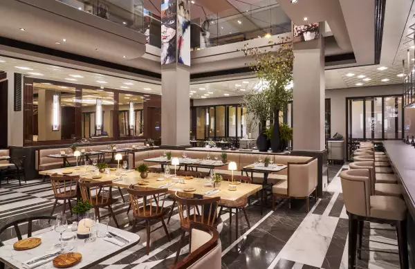 Lutetia 1-19 1452 A4.jpg