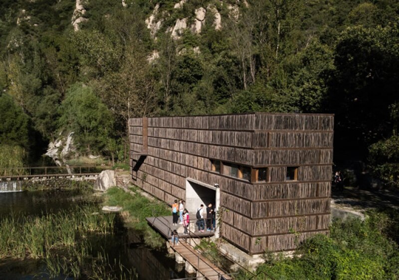 Biblioteca Bejín 1