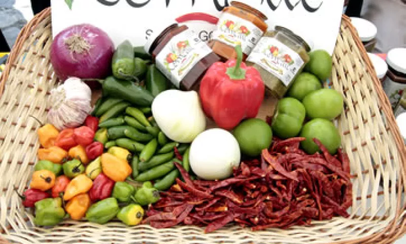 Una menor demanda empujó los precios a una baja del 12% desde su máximo de agosto del 2012. (Foto: Notimex)