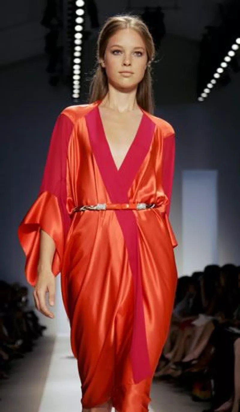 Los diseñadores coincidieron en que en la temporada Pimavera-Verano predominarán los colores vivos y los escotes.