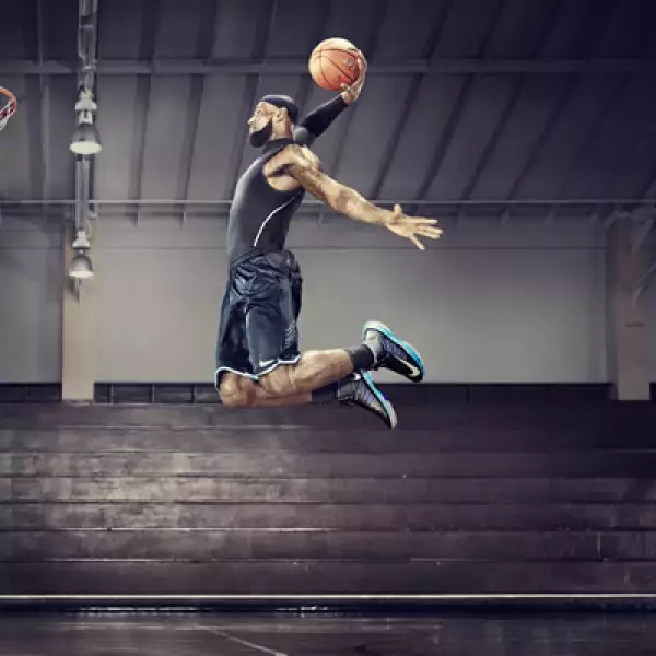 Nike presentó su nuevas plataformas +Basketball y +Training, que conectan la experiencia digital con tus zapatillas para medir con mayor precisión tus resultados mientras te ejercitas.