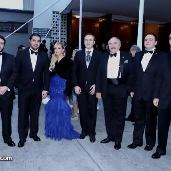 Melulen, Jorge, Emma, Elías, José, Julián y Yusif Abed