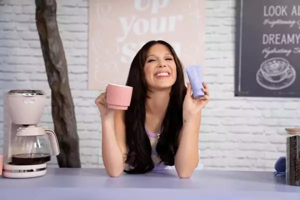 millie pelo oscuro.jpg