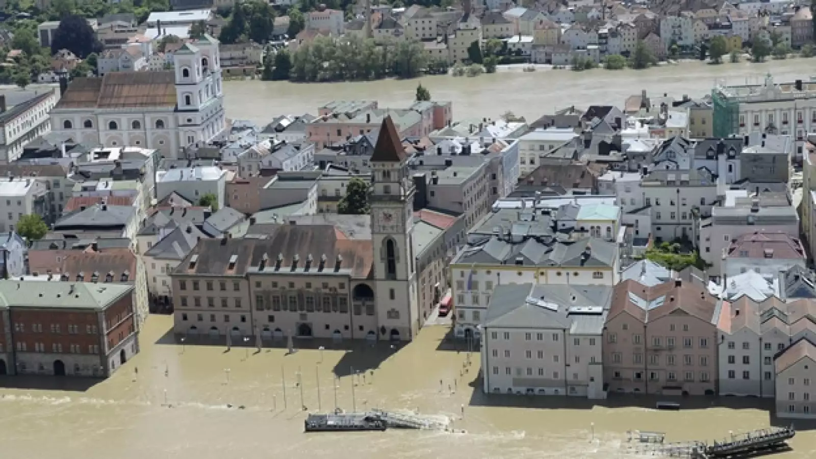 ciudad passau inundada