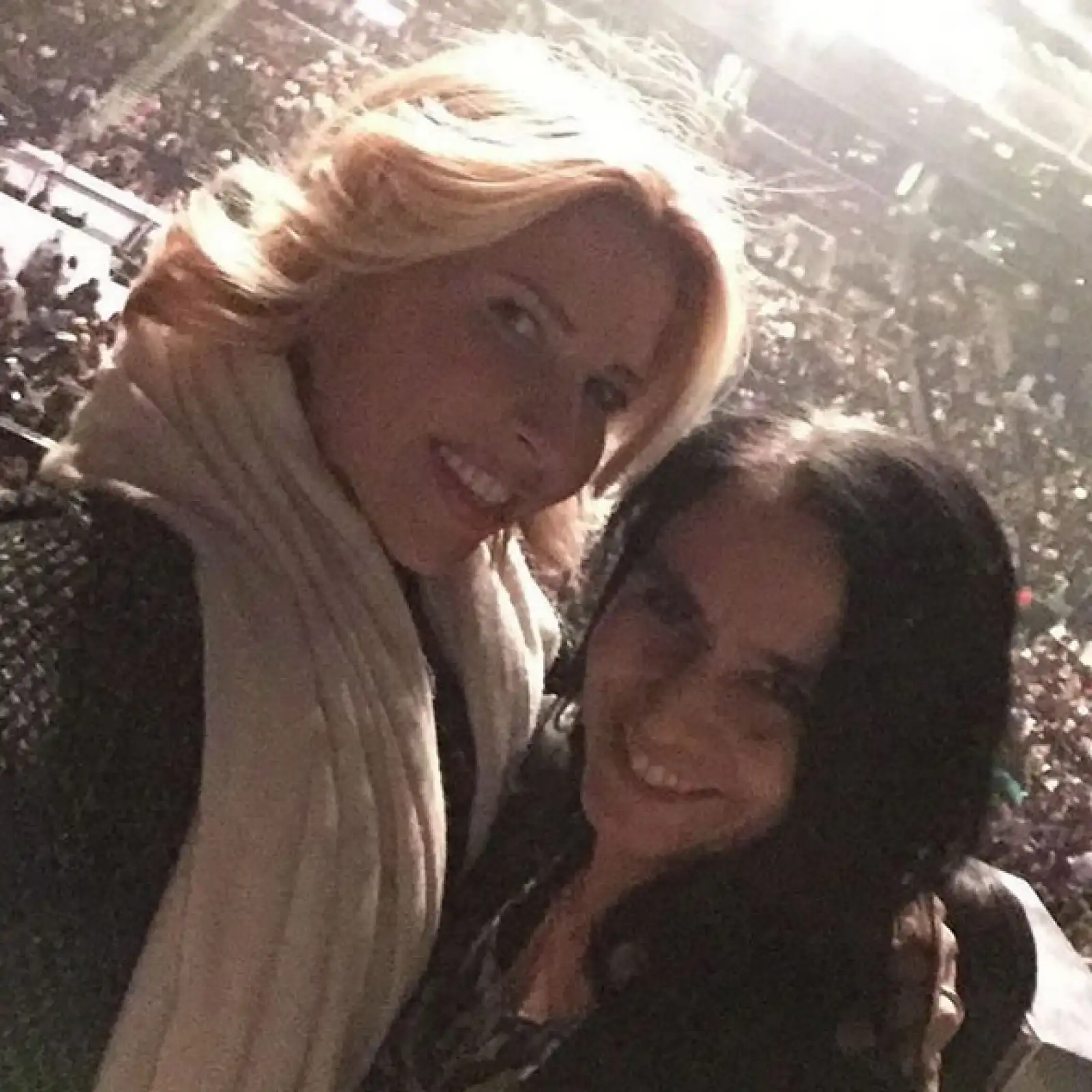 Bea Pasquel y Aurora López Mejía la pasaron bomba en el concierto de Rihanna en Brooklyn, Nueva York.