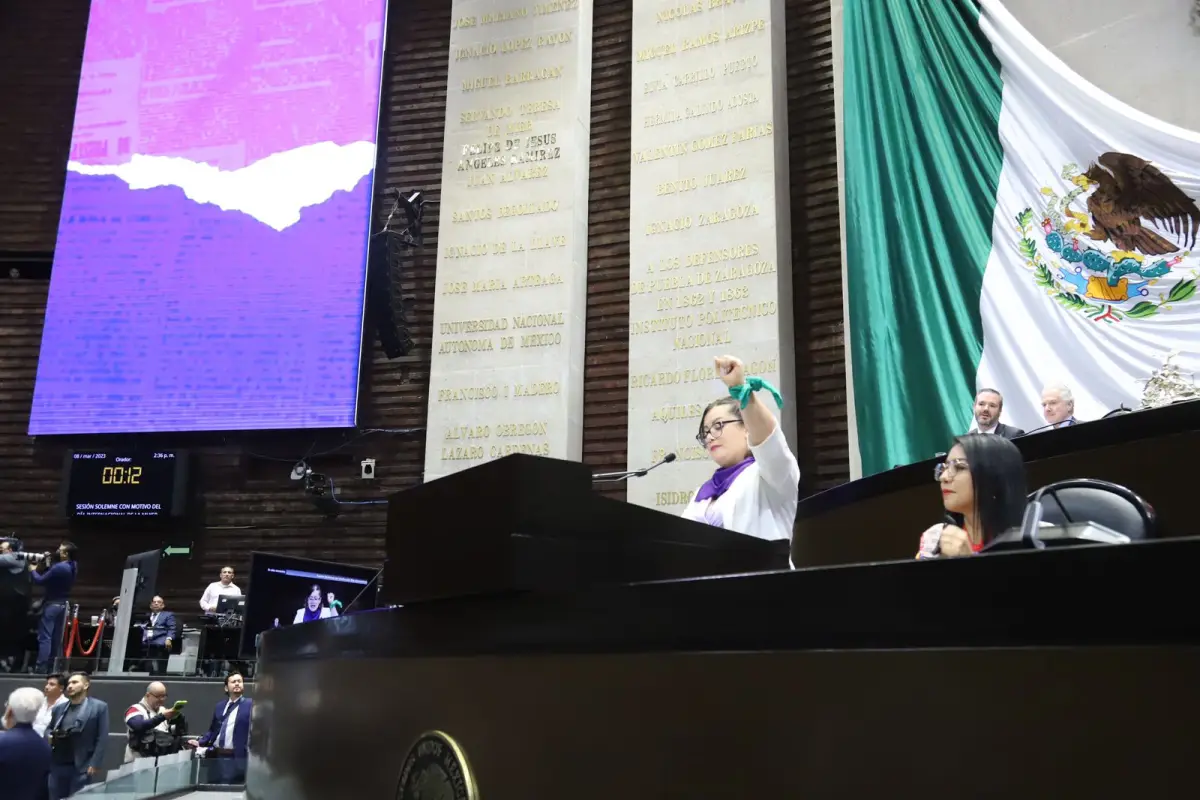 diputados en día de la mujer.jpeg