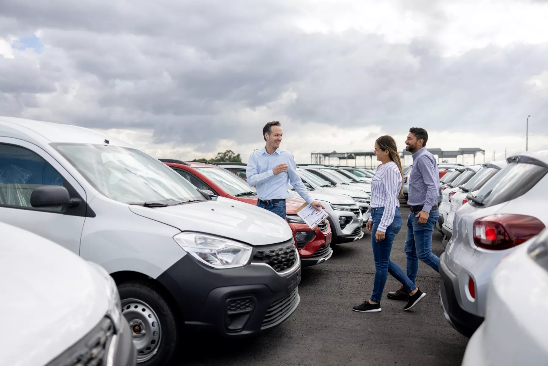 ¿Qué tan bueno es el valor de reventa de los autos eléctricos e híbridos?