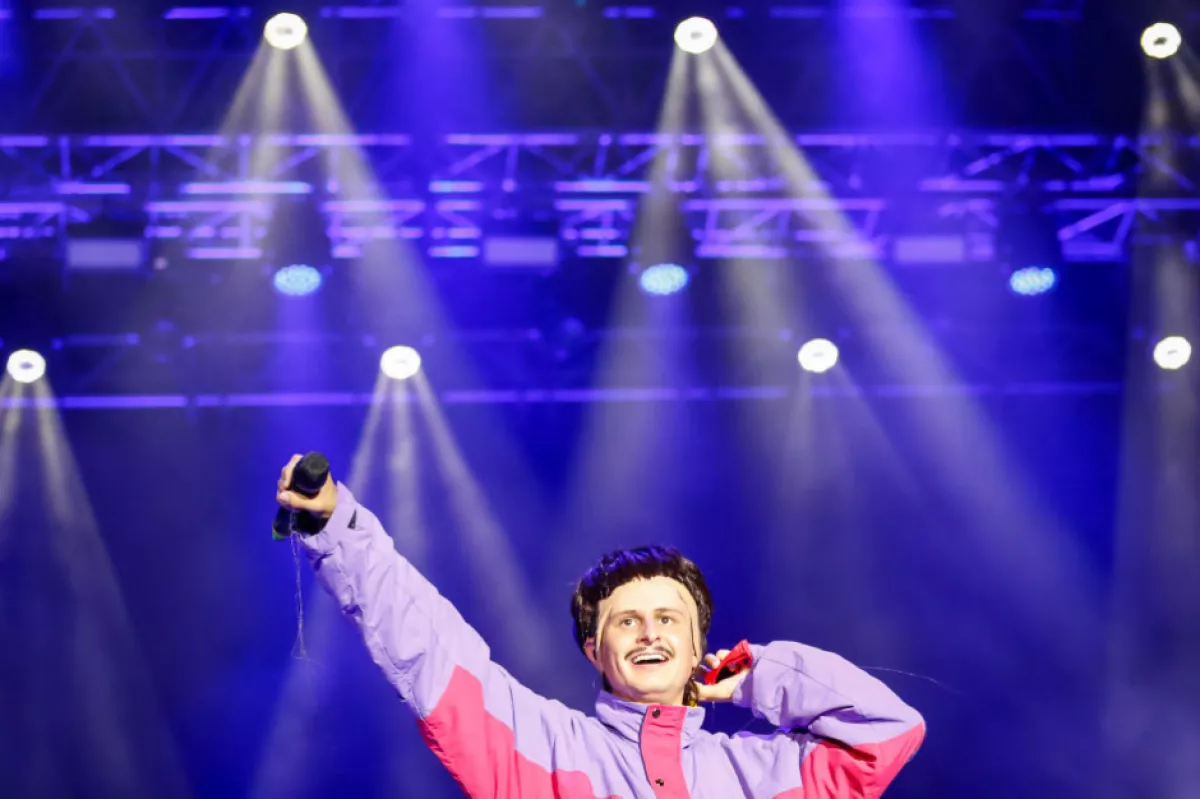 oliver tree accidente.png