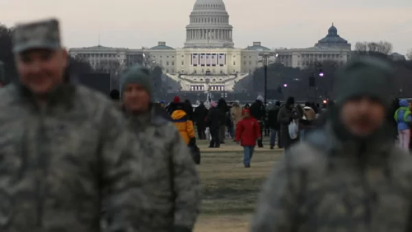 Un operativo de seguridad sin precedentes, calculado en casi 50,000 elementos, fue desplegado en Washington.