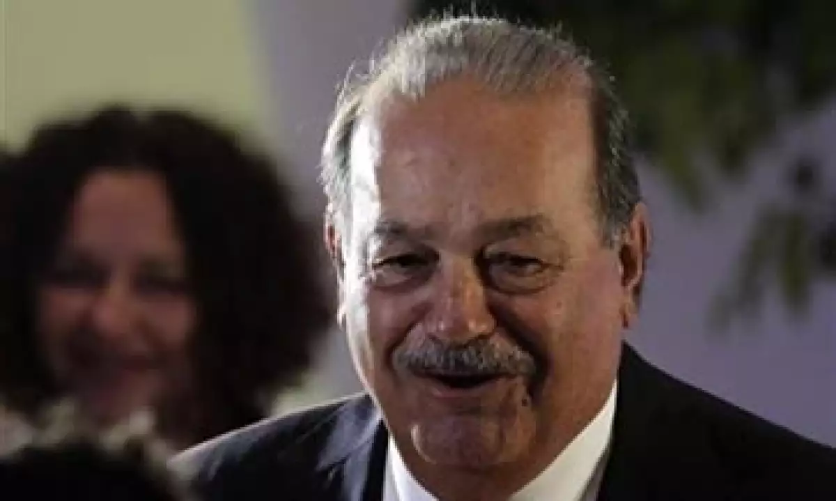 La fortuna de Slim está estimada en 74,000 mdd. (Foto: AP)