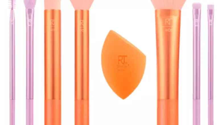 Rt Level Up Brush + Sponge Set Set de brochas de maquillaje mas esponja
