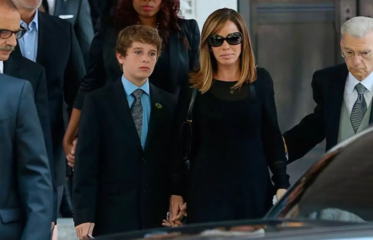 La hija de la conductora de Fashion Police agradeció a través de WhoSay las muestras de afecto que ha recibido tras las pérdida.