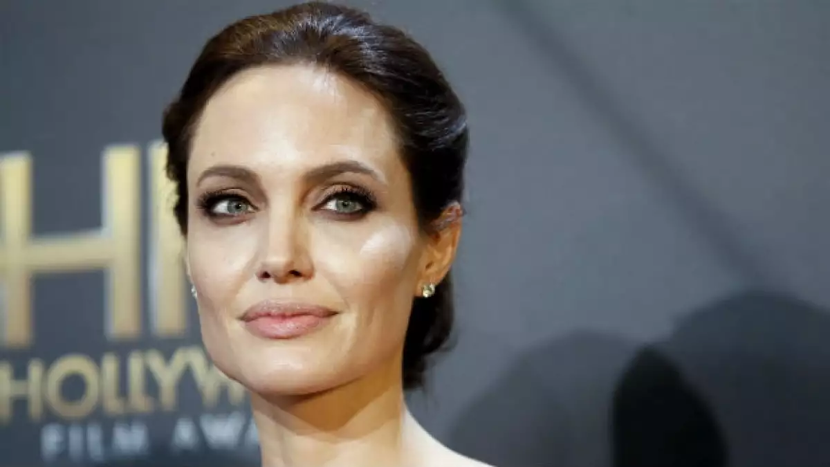 Angelina Jolie