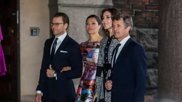 Mary y Federico de Dinamarca y Victoria y Daniel de Suecia