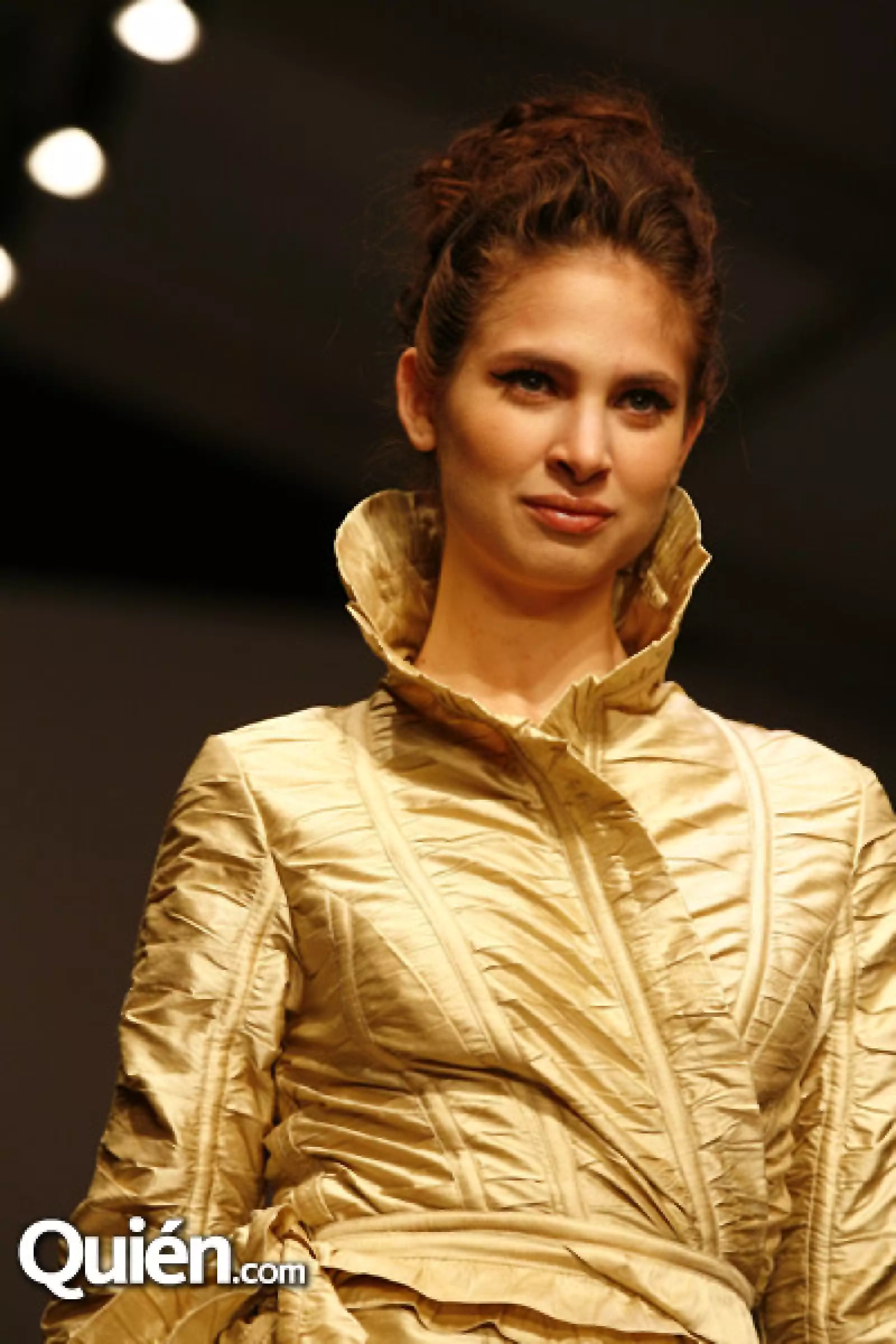 Desfile Arturo Ramos