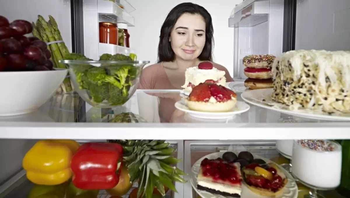 refrigerador comida alimentos dieta postres