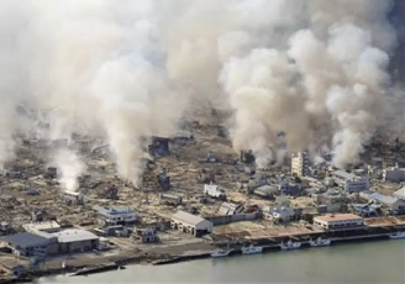 La OCDE señala que la escasez de energía tras el sismo y la necesidad de reparar los daños han obligado a muchas fábricas a suspender la producción. (Foto: AP)