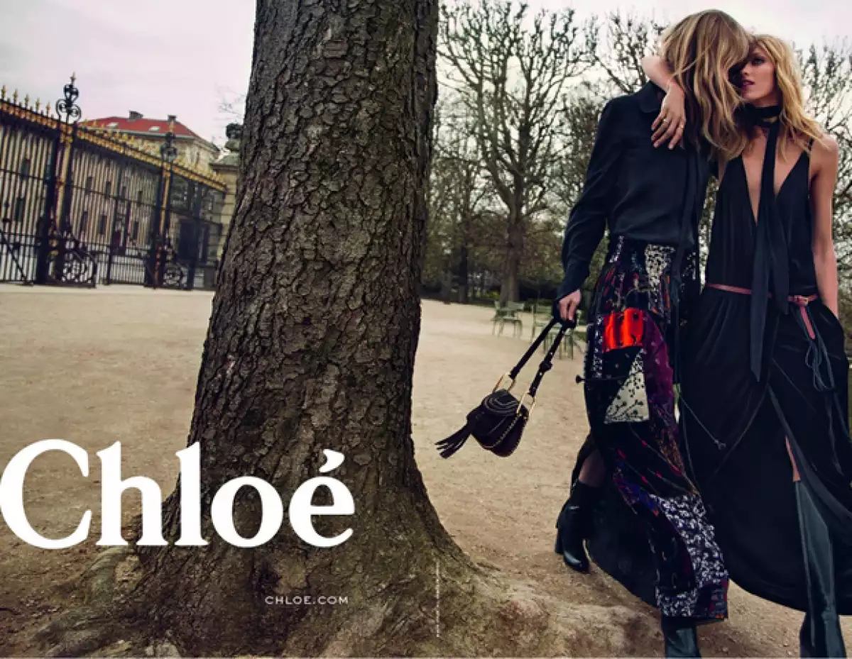 Es la segunda campaña que protagonizan Anja Rubik y Julia Stegner para Chloé.
