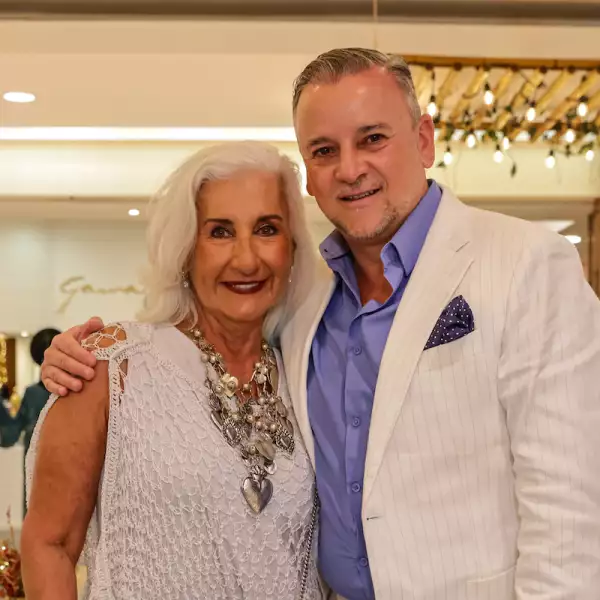 Elena Villarreal y Luis Ortuzar.jpg