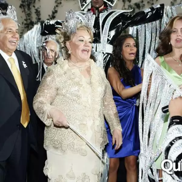 Boda Dionisio, Martha Sánchez