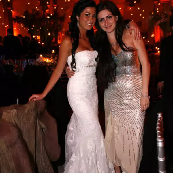 Linda García y Chela Lora