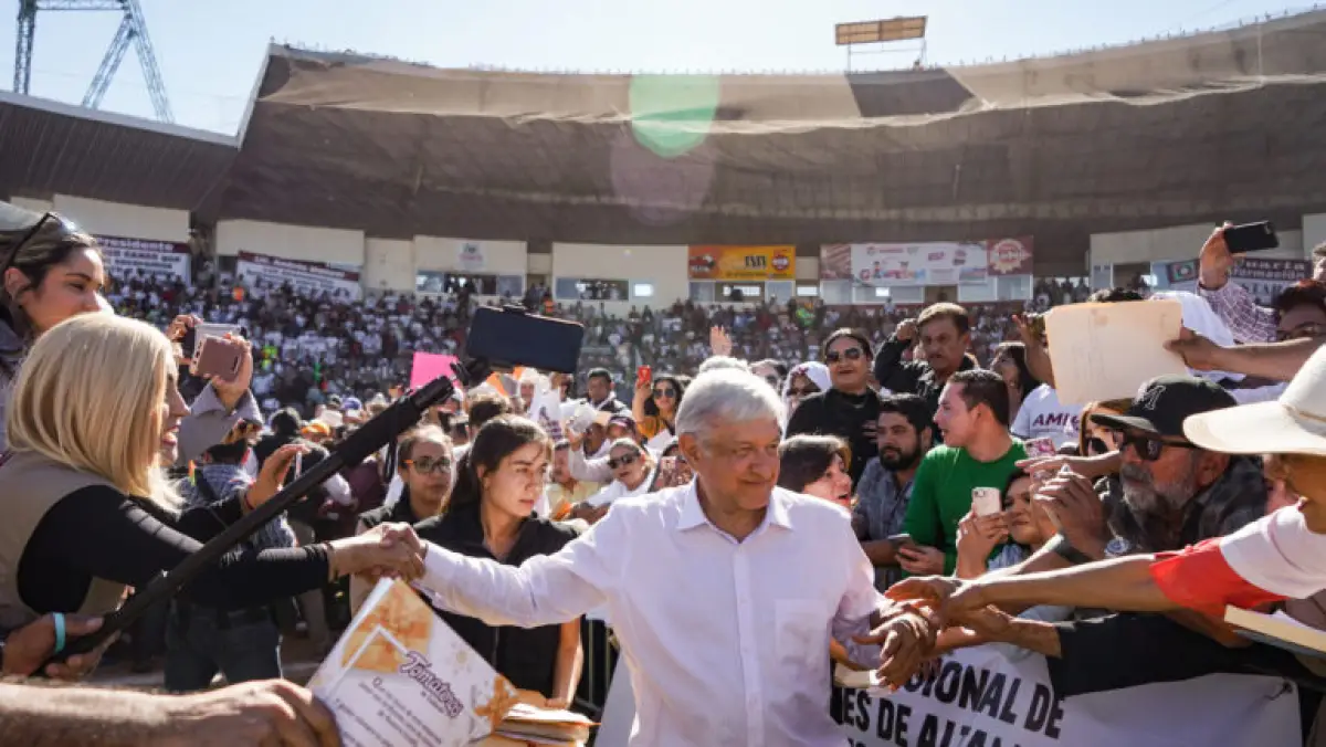 Parece que AMLO sigue en campaña. (FOTO: lopezobrador.com)