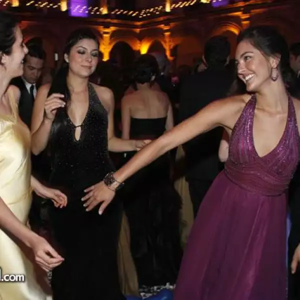 Fernanda Salinas,Cinthia Rodríguez y Gabriela Celis