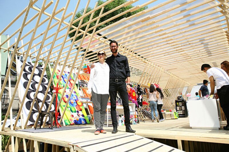 Ana Elena Mallet y el diseñador Lorenzo