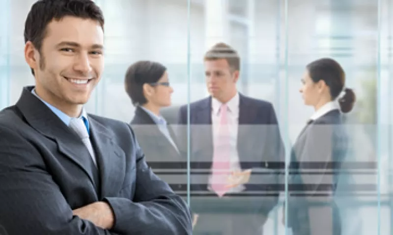 Las empresas con personal satisfecho tienden a incrementar sus ganancias, según la consultora Gallup. (Foto: Photos to Go)