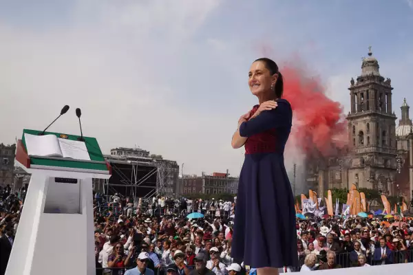 La presidenta Claudia Sheinbaum en el mitin por los siete años de la Cuarta Transformación