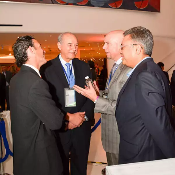 Lorenzo Orozco,José Sabater,Key Tailor y Vismal Gupta.