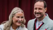 príncipe-Haakon-salud-mette-marit-noruega