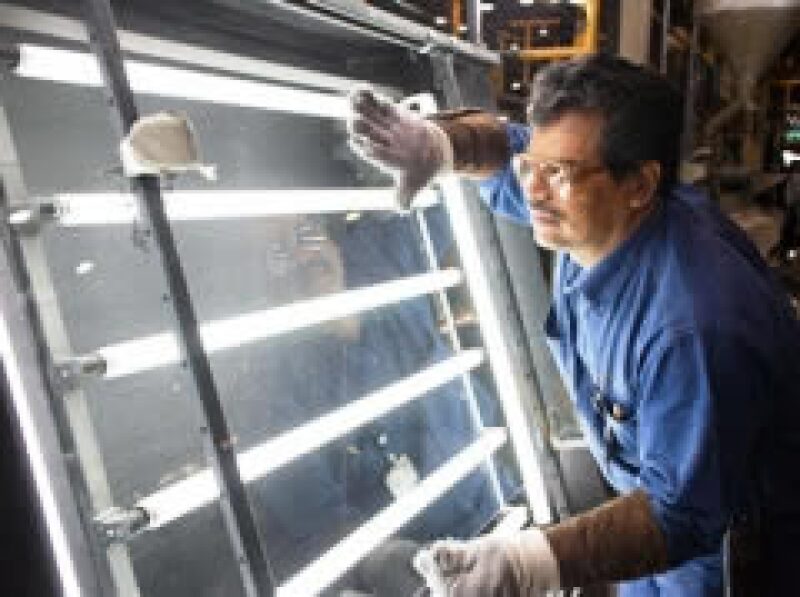 Vitro enfrenta una deuda total de 1,400 mdd. (Foto: Cortesía)