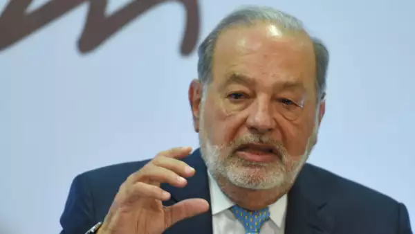 America Movil SAB Chairman Emeritus Carlos Slim Holds Press Conference