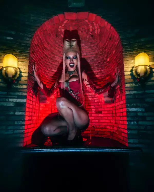 Fotos de famosos de Hollywood y música con disfraces de Halloween
