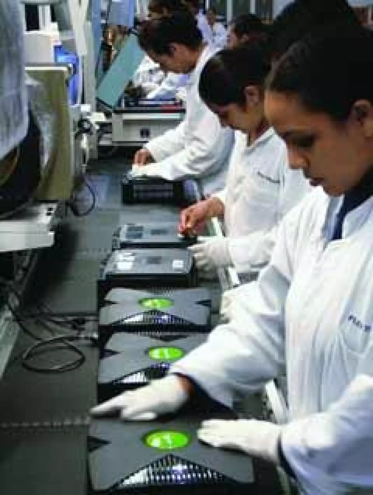 Las normas fueron elaboradas y aprobadas por la Asociaci�n de Normalizaci�n y Certificaci�n y el organismo nacional de Normalizaci�n y Certificaci�n El�ctrica. (Bloomberg)