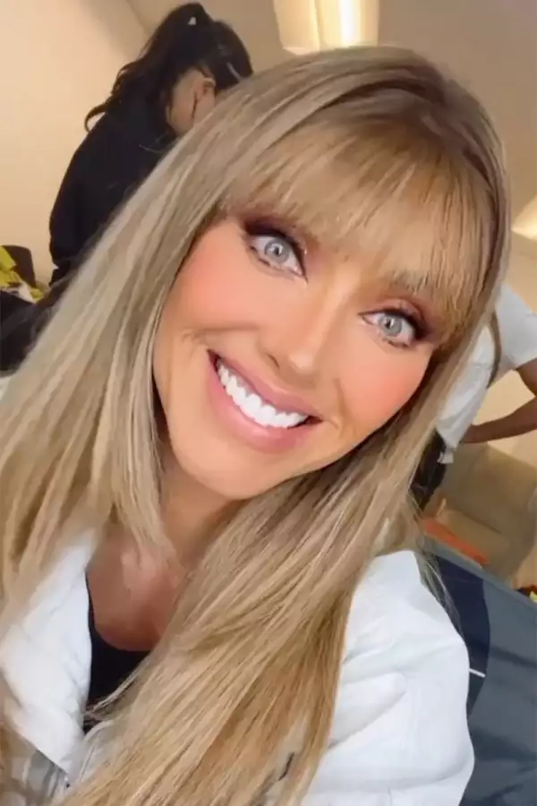Anahí se convierte en Mia Colucci una vez más previo a los conciertos de RBD en 2023