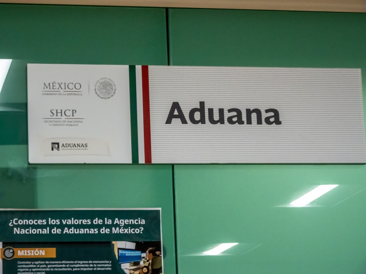 El SAT de Sheinbaum reporta 11,797 mdp en valor asegurado por contrabando en 2025