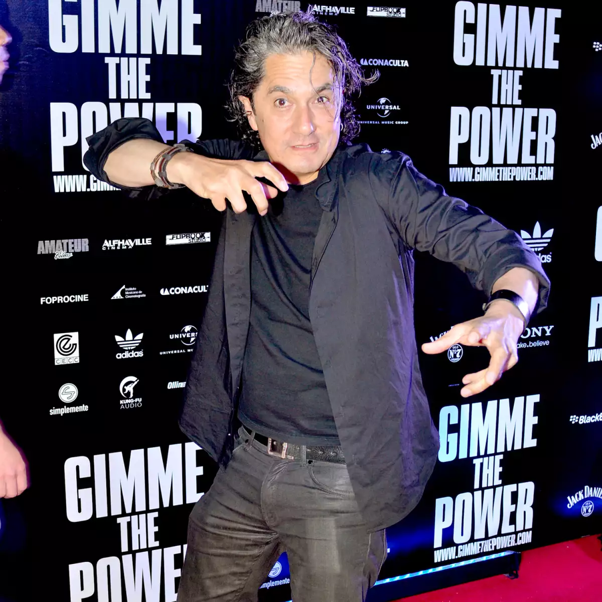 ARMANDO.jpg