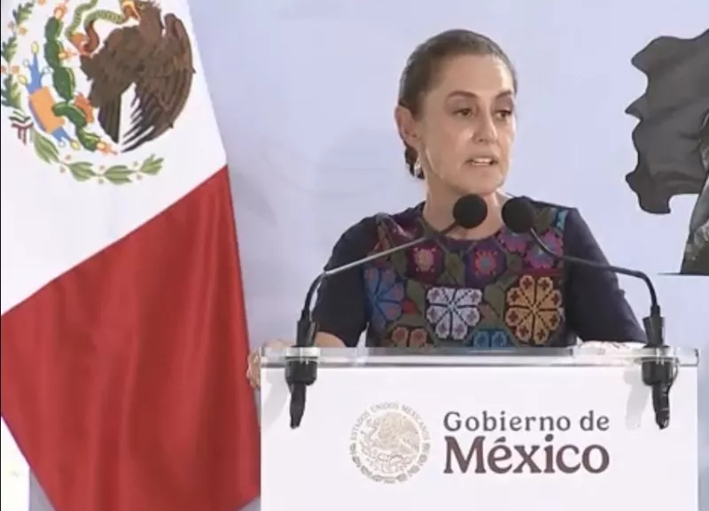 En Veracruz, la presidenta Claudia Sheinbaum asegura que hay “campaña tremenda” contra AMLO
