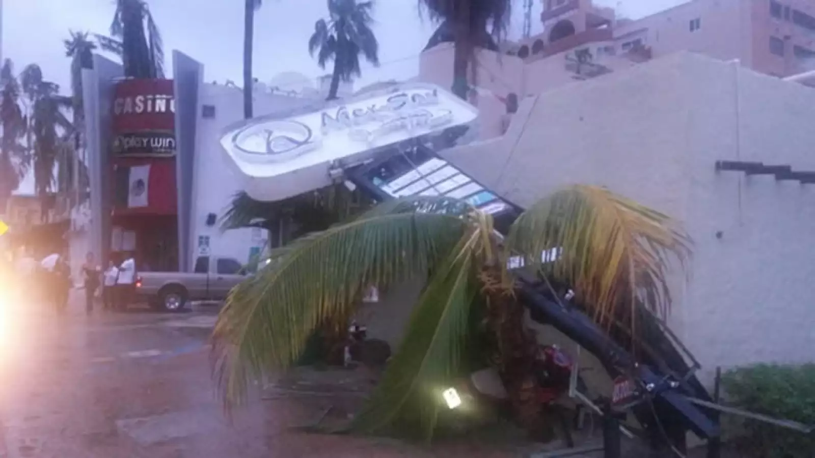 Cabo San Lucas Odile 2