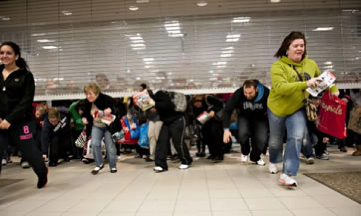 En anteriores Viernes Negros se ha visto una avalancha de usuarios buscando las mejores ofertas. (Foto: Getty Images)